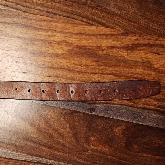 Men's Leather Belt Brown Nice Condition Weathered Silver Buckle Large - Picture 3 of 7